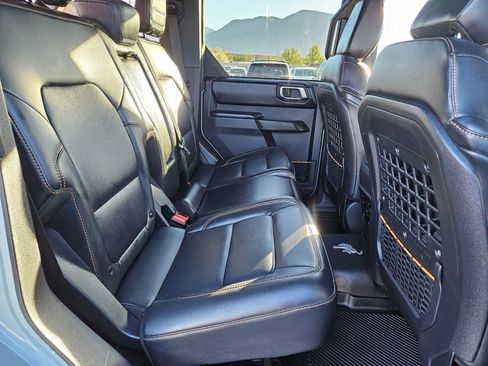 Used 2024 Ford Bronco Badlands AWD/4WD image 32