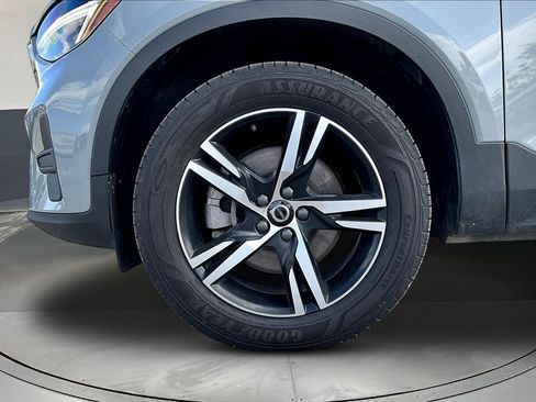 Used 2024 Volvo XC40 B5 Core AWD/4WD image 33