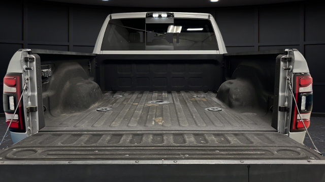 Used 2022 RAM 2500 Laramie AWD/4WD image 36