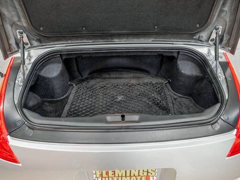 Used 2006 Nissan 350Z Touring RWD image 19
