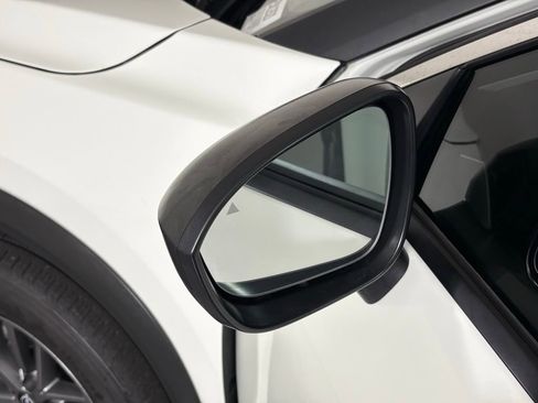 Used 2024 Nissan Rogue S image 13