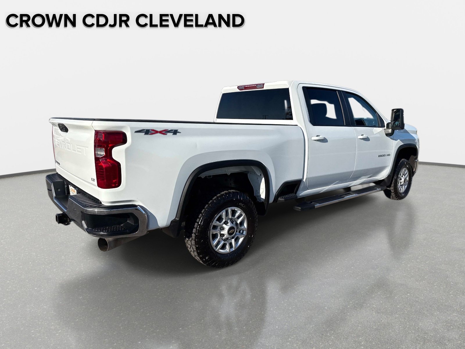 Used 2025 Chevrolet Silverado 2500 LT w/ Convenience Package AWD/4WD image 5