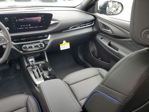 New 2026 Buick Envista Sport Touring w/ Convenience I Package FWD image 16
