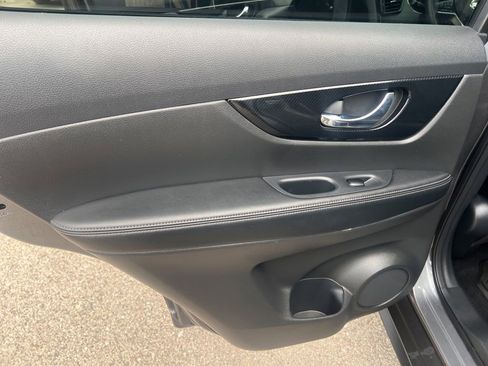 Used 2020 Nissan Rogue SL w/ Premium Package AWD/4WD image 11
