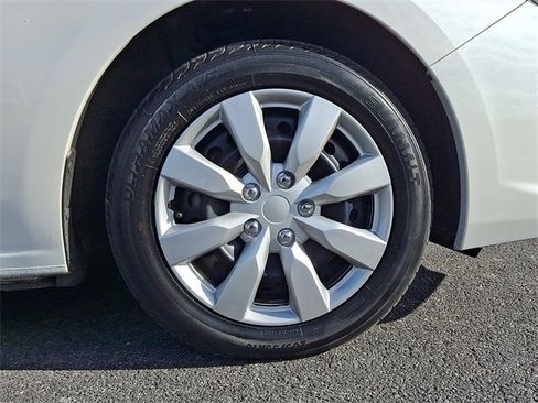 Used 2020 Subaru Impreza 2.0i image 8