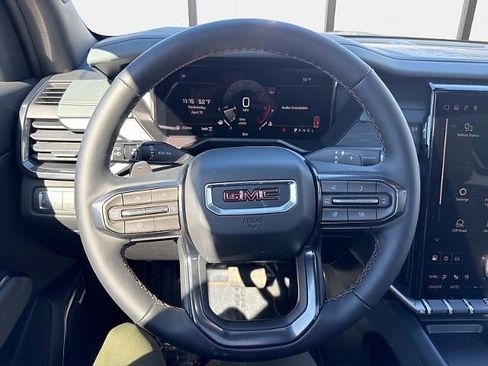 New 2026 GMC Acadia AT4 image 27