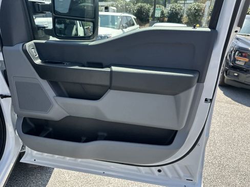 New 2024 Ford F550 4x4 Regular Cab Super Duty image 14