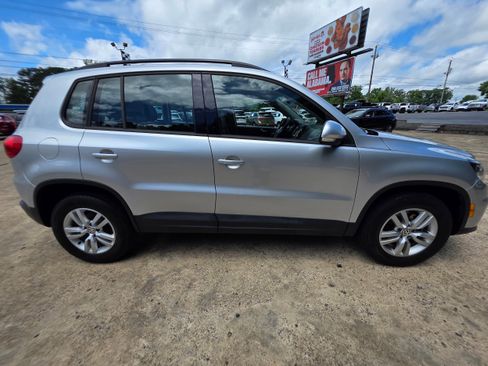 Used 2016 Volkswagen Tiguan S AWD/4WD image 4