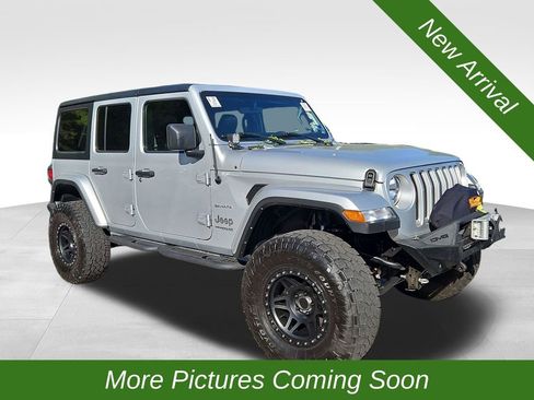 Used 2022 Jeep Wrangler Unlimited Sahara w/ Cold Weather Group image 1