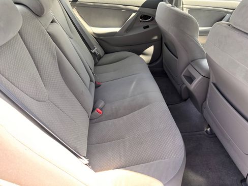 Used 2007 Toyota Camry LE image 8