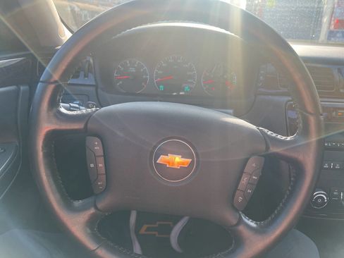 Used 2014 Chevrolet Impala LT w/ LT Sunroof Package image 17