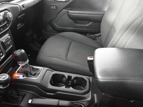 Used 2023 Jeep Wrangler Sport AWD/4WD image 31