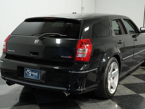 Used 2006 Dodge Magnum SRT8 w/ SRT Option Group III image 10