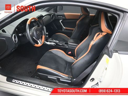 Used 2016 Scion FR-S image 9