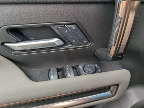 Certified 2025 GMC Hummer EV 2X w/ LPO, Sport Package image 18