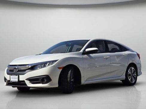 Used 2018 Honda Civic EX-L image 17