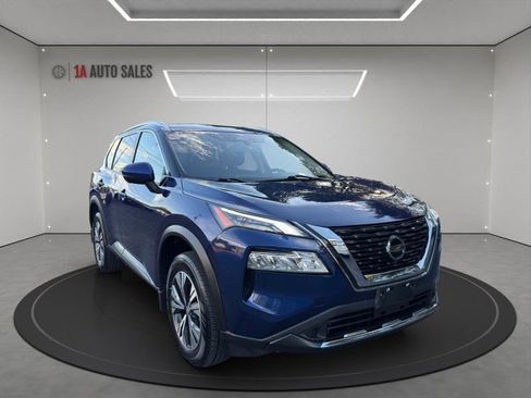 Used 2021 Nissan Rogue SV w/ Premium Package image 7