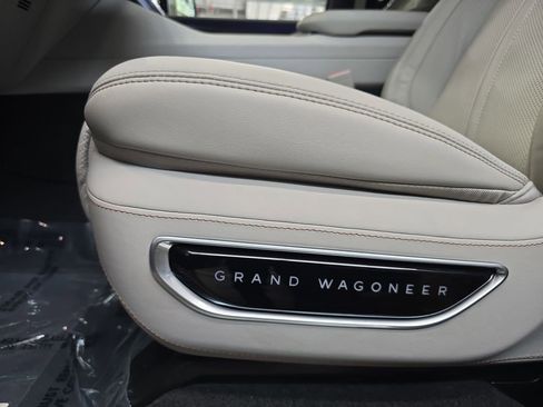 New 2026 Jeep Grand Wagoneer Summit AWD/4WD image 29