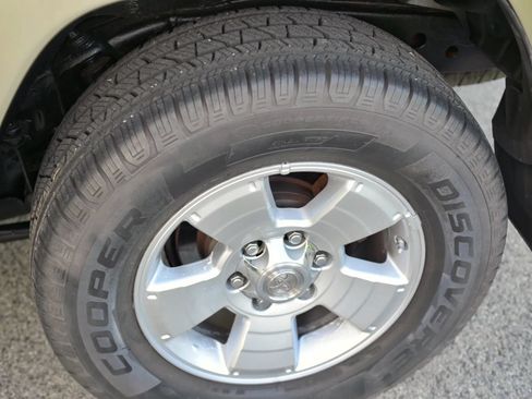 Used 2004 Toyota 4Runner Limited AWD/4WD image 22