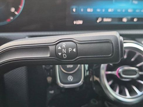 Used 2023 Mercedes-Benz CLA 250 image 12
