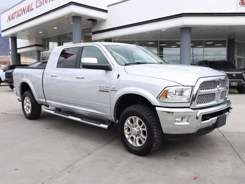 Used 2018 RAM 3500 Laramie AWD/4WD image 8