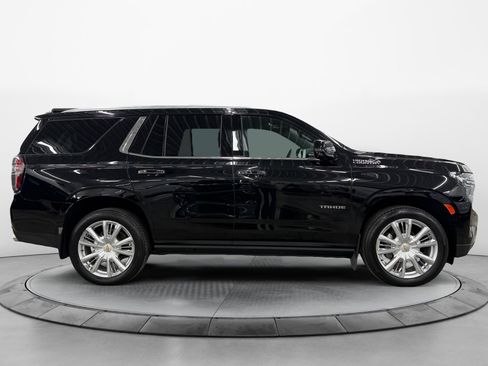 Used 2023 Chevrolet Tahoe High Country image 2
