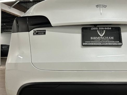 Used 2023 Tesla Model Y Long Range AWD/4WD image 15