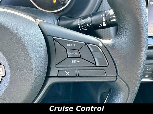 Used 2025 Nissan Kicks Play S image 7