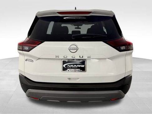Used 2023 Nissan Rogue S image 8