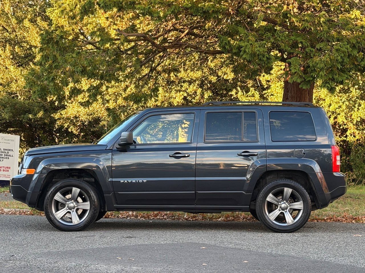 Used 2015 Jeep Patriot High Altitude AWD/4WD image 2