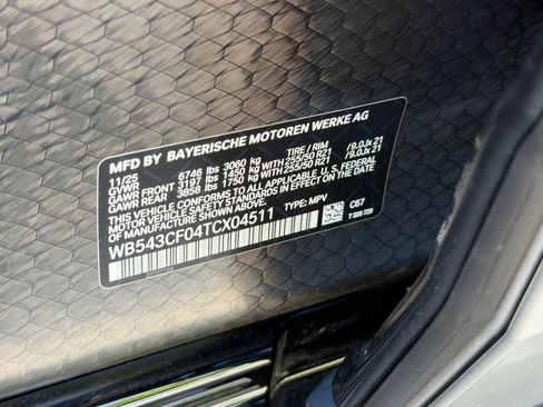 Used 2026 BMW iX xDrive45 w/ Premium Package AWD/4WD image 41