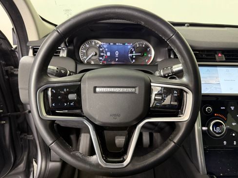 Used 2022 Land Rover Discovery Sport S image 16