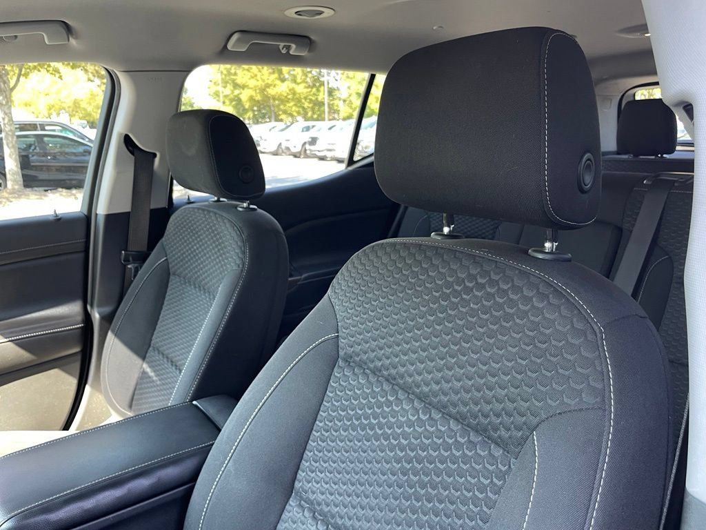 Used 2019 GMC Acadia SLE FWD image 24