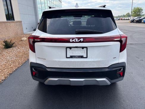 Used 2024 Kia Seltos EX AWD/4WD image 4