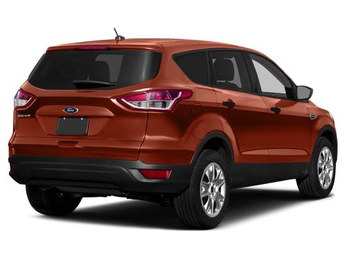 Used 2015 Ford Escape Titanium image 2