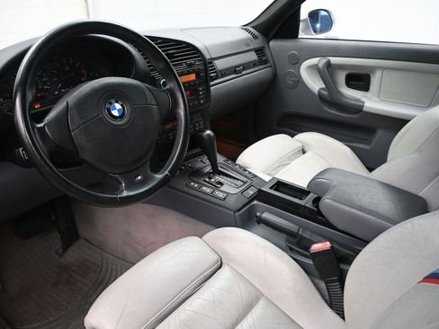 Used 1999 BMW M3 Convertible image 2