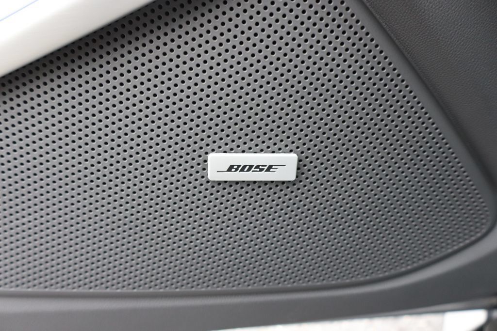 Used 2022 Chevrolet Camaro ZL1 RWD image 15