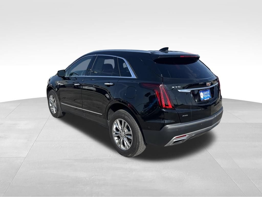 Used 2022 Cadillac XT5 Premium Luxury w/ Technology Package AWD/4WD image 4