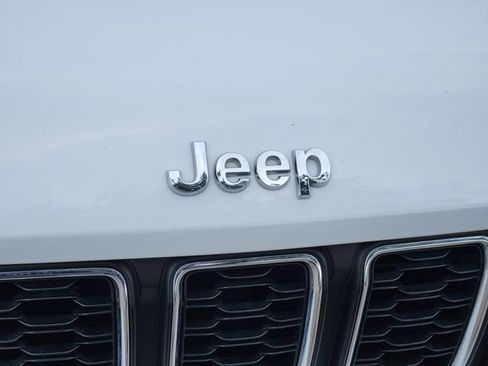 Used 2022 Jeep Grand Cherokee L Laredo w/ Luxury Tech Group I AWD/4WD image 11