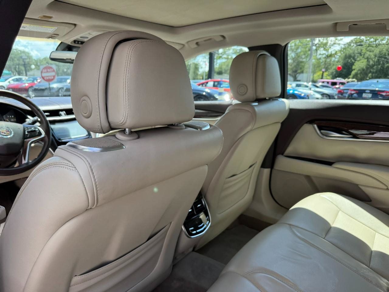 Used 2014 Cadillac XTS Premium FWD image 24
