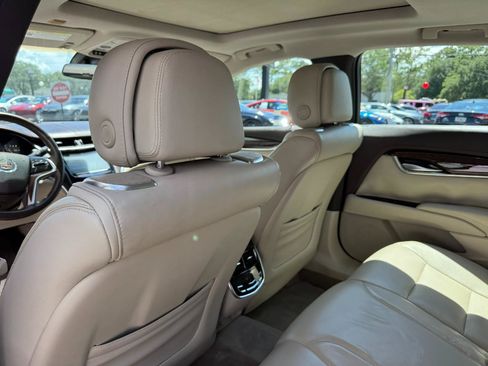 Used 2014 Cadillac XTS Premium FWD image 24