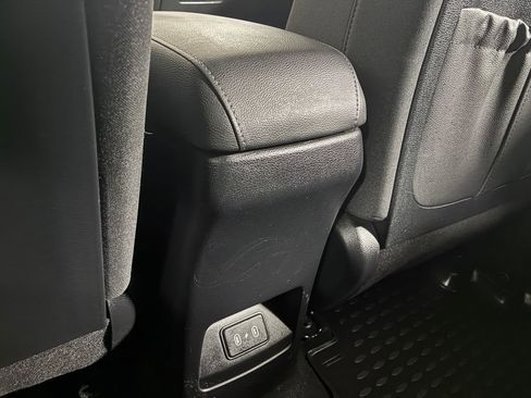 Used 2024 Kia Soul EX image 17