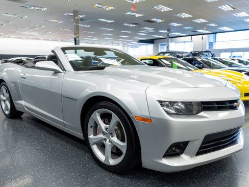 Used 2015 Chevrolet Camaro SS image 4