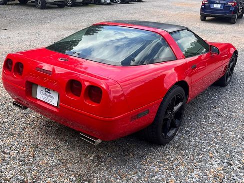 Used 1995 Chevrolet Corvette Coupe RWD image 2