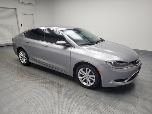 Used 2015 Chrysler 200 Limited w/ Convenience Group image 11