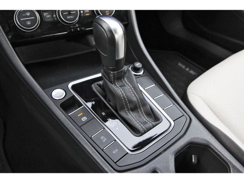 Used 2021 Volkswagen Jetta R-Line w/ R-Line Cold Weather Package image 28