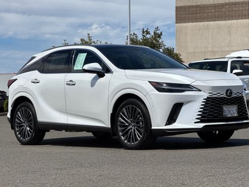 Used 2025 Lexus RX 450h AWD w/ Luxury Package image 5