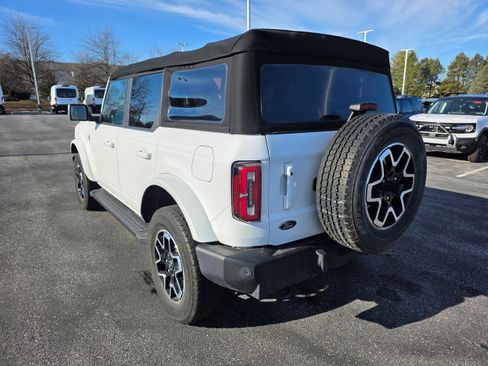 Certified 2022 Ford Bronco Outer Banks image 3