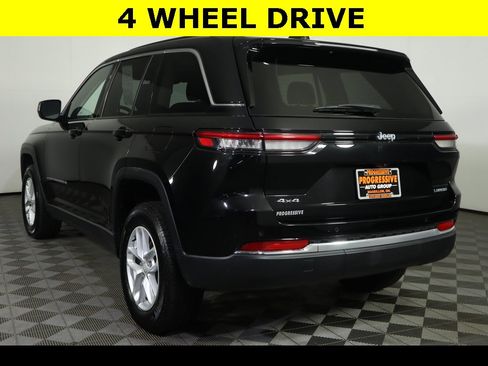 Used 2023 Jeep Grand Cherokee Laredo X image 5