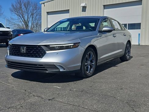 Certified 2024 Honda Accord EX-L image 3